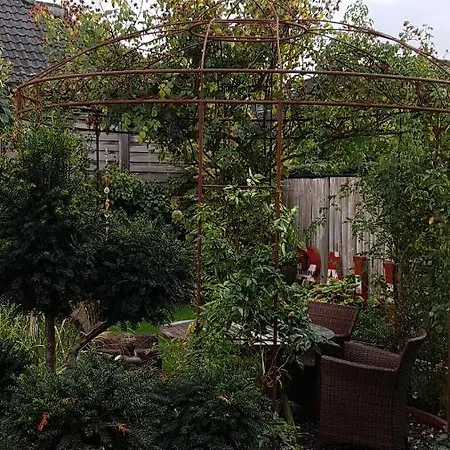 Stylisches Garden Apartman